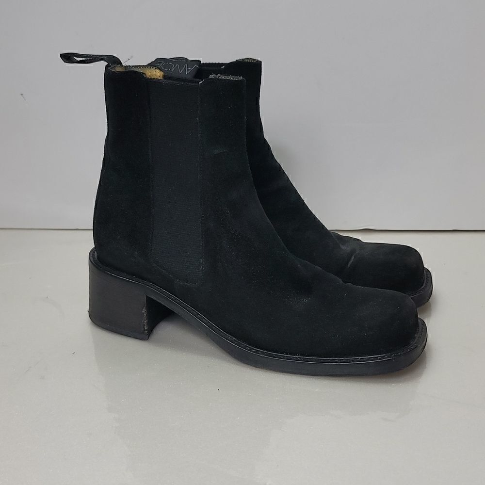FreeLance Suede Boots size 35 or 4.5